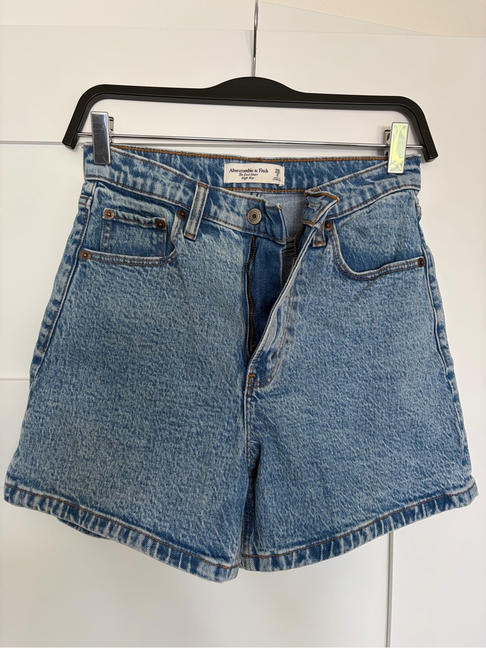 Abercrombie and Fitch Jean Shorts - Picture 1 of 3